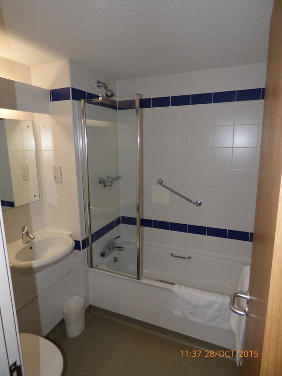 Warrington Motel, J20 M6 Lymm Services Εξωτερικό φωτογραφία