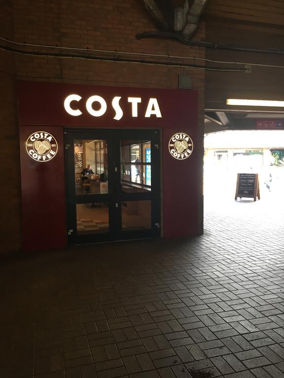 Warrington Motel, J20 M6 Lymm Services Εξωτερικό φωτογραφία