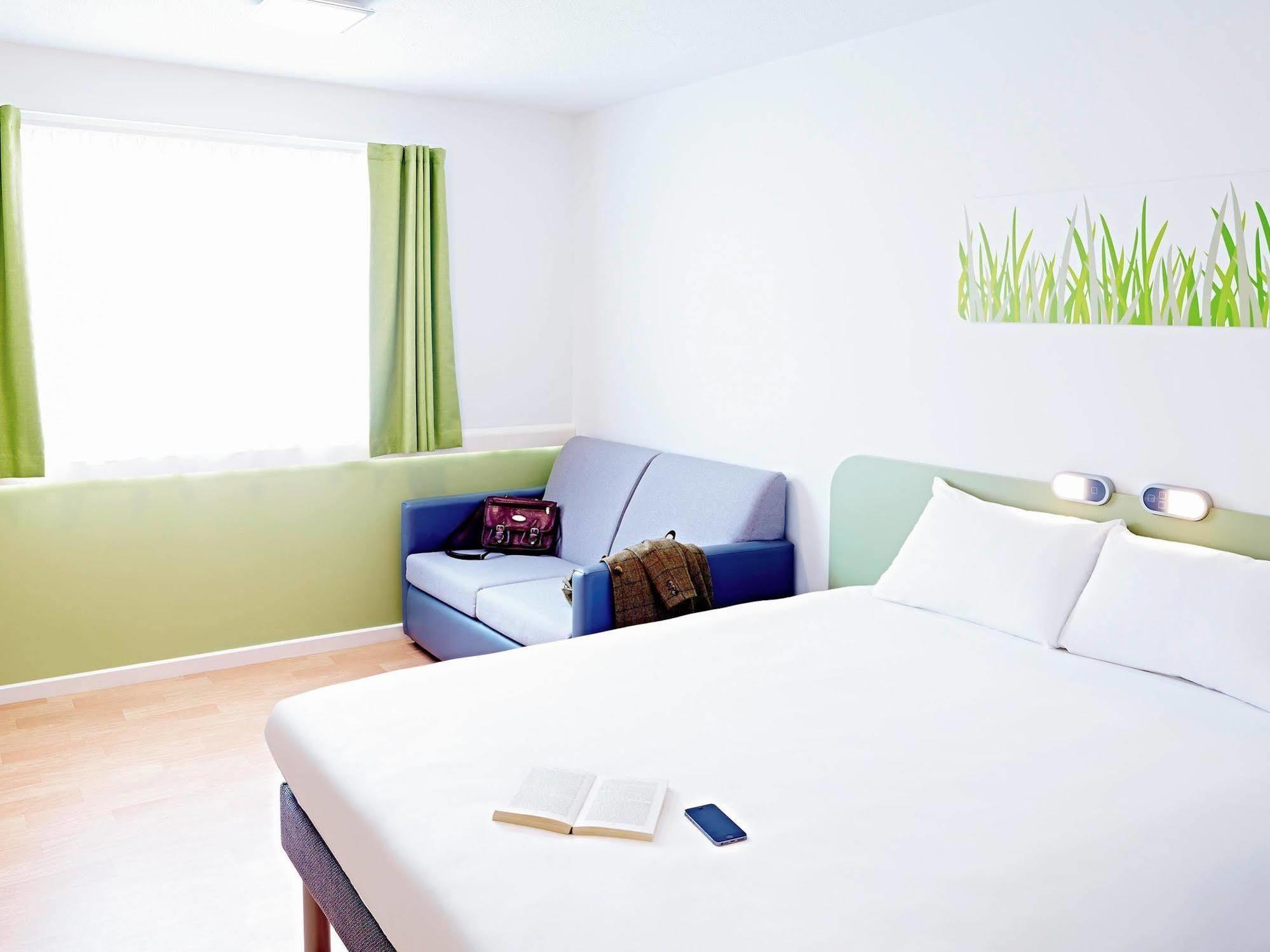 Warrington Motel, J20 M6 Lymm Services Εξωτερικό φωτογραφία